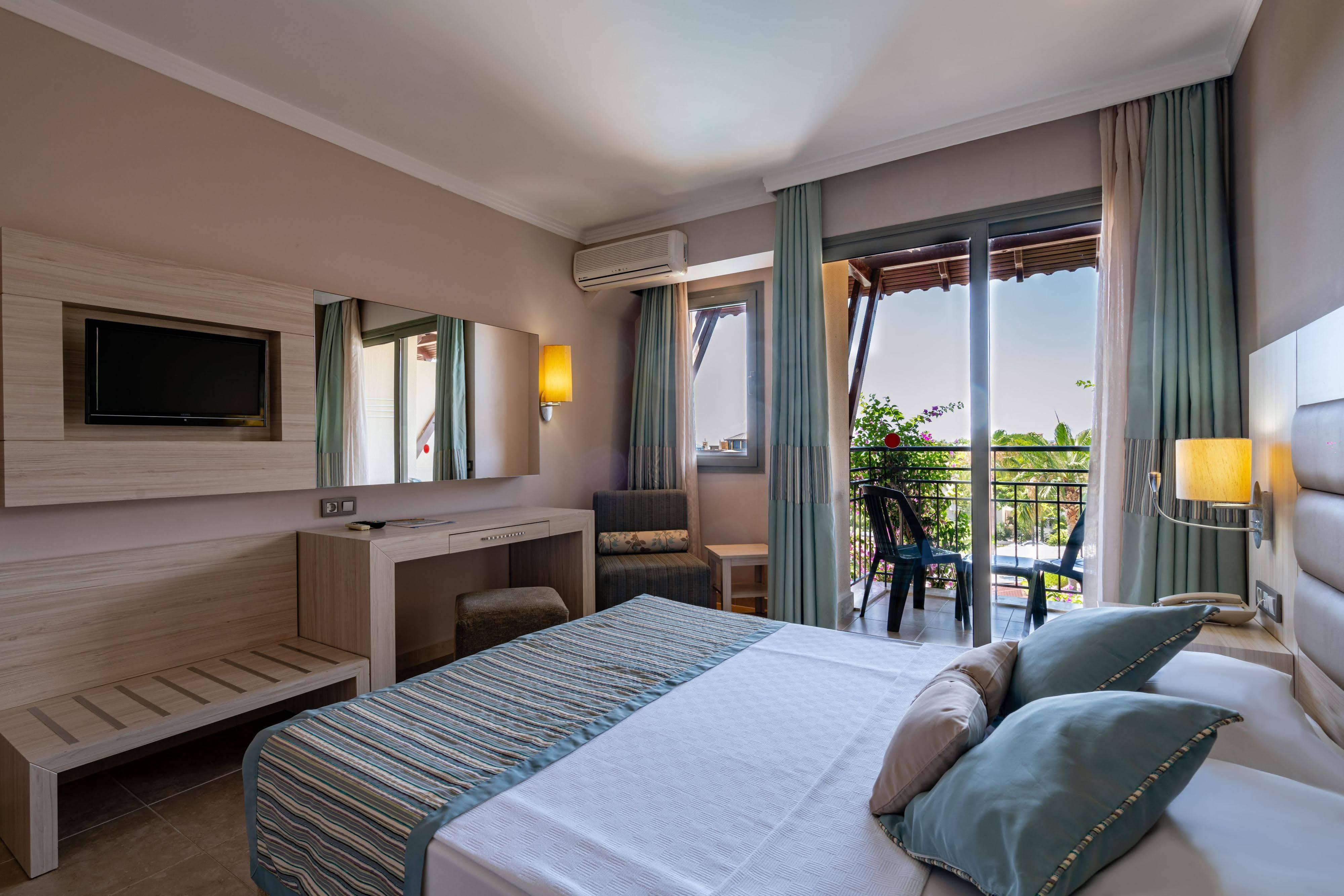 Palmeras Beach Hotel Payallar Kültér fotó